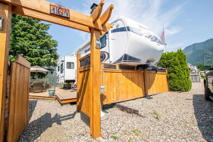 Photo de la propriété: 1436 Frost Road 164 BC V2R 4X8