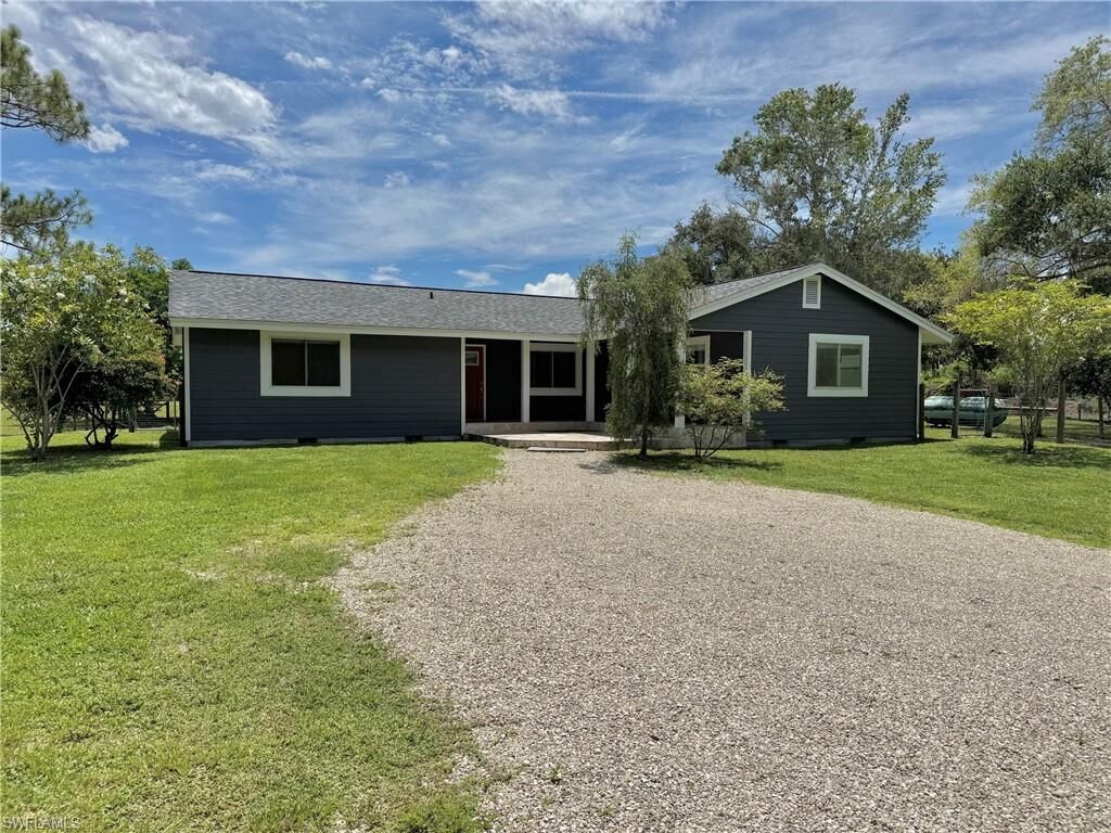 Property Photo:  2210 20th Ave NE  FL 34120 