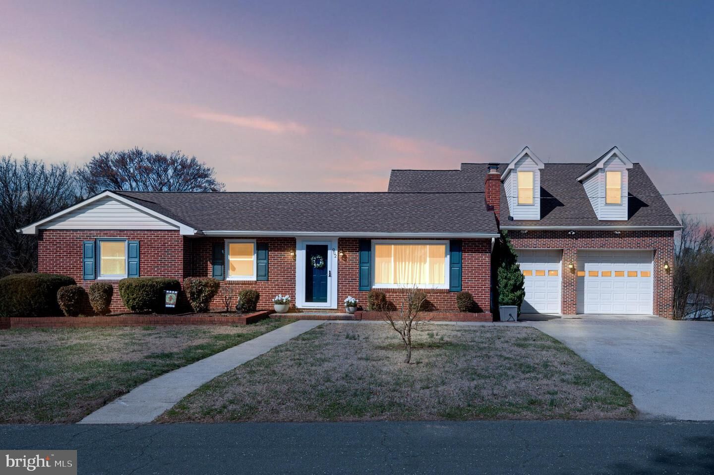 Property Photo:  902 Hillcrest Road  MD 21076 