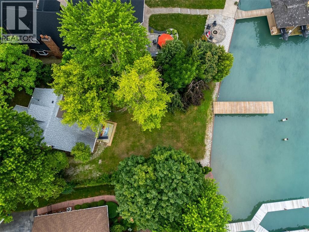 Property Photo:  2807 St Clair Parkway  ON N0P 2H0 