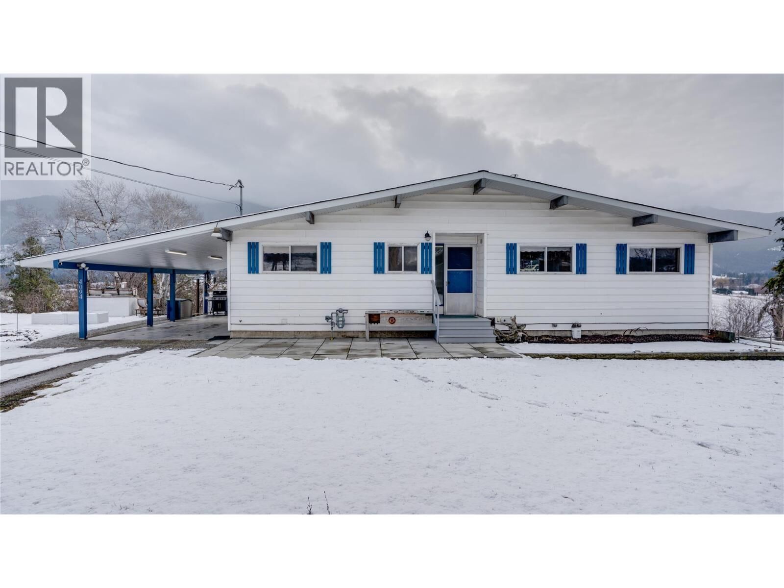 Property Photo: 4094 Lansdowne Road BC V4Y 0V3