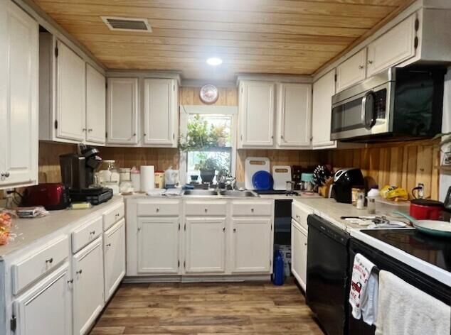 Property Photo:  58 Hankins Road  FL 32439 