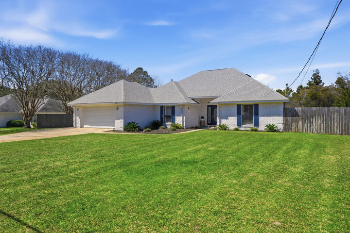 Property Photo:  210 Wynnehaven Beach Road  FL 32569 