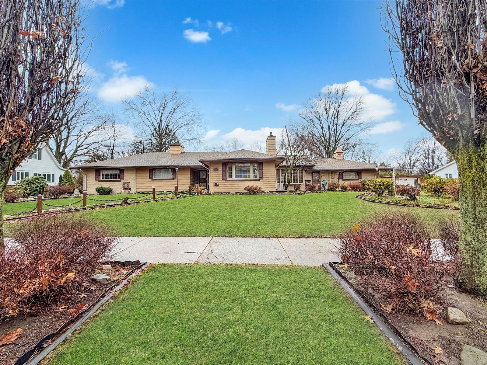 Property Photo:  520 Shawnee Drive  PA 16505 