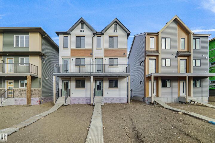 Property Photo: 5147 River's Edge Way NW AB T6M 3B6