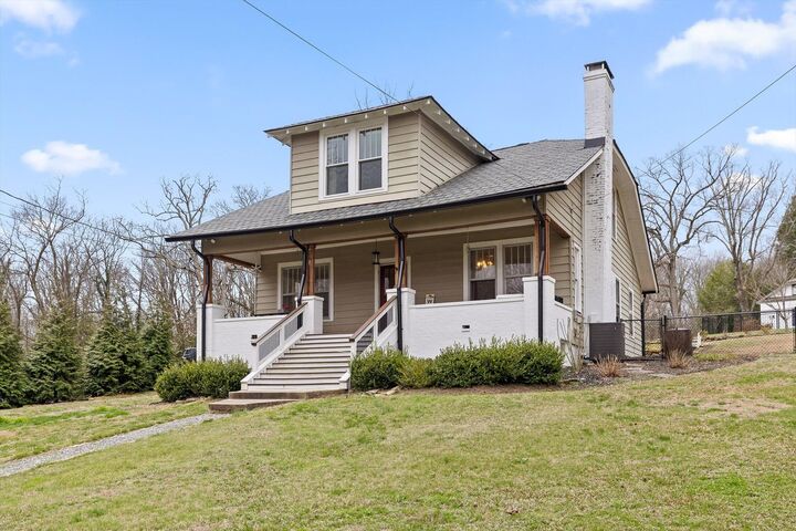 Property Photo: 610 W Sunset Road TN 37350