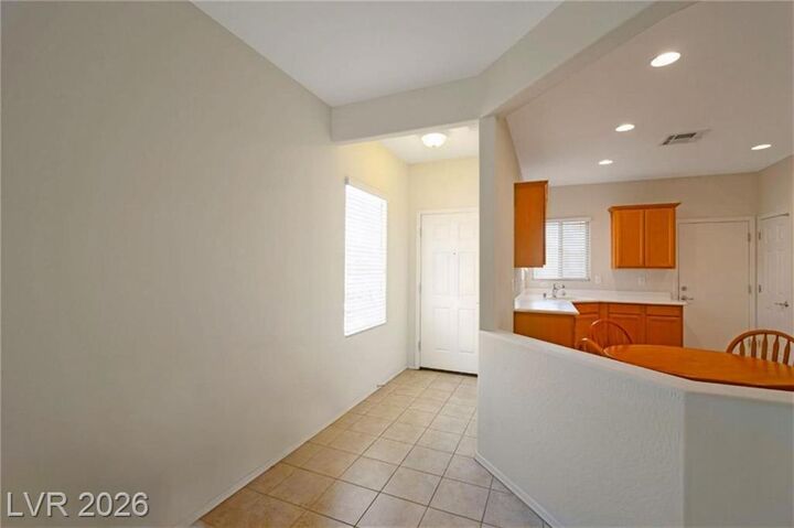 Property Photo: 6076 Tokara Avenue NV 89122