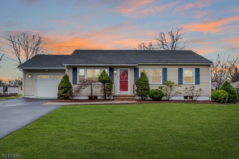 Property Photo:  14 Edgewood Ter  NJ 08807 