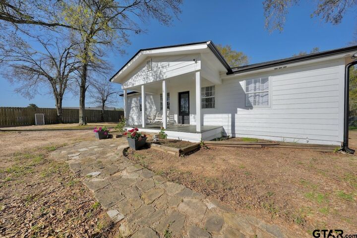 Property Photo:  20663 Cr 4129  TX 75771 