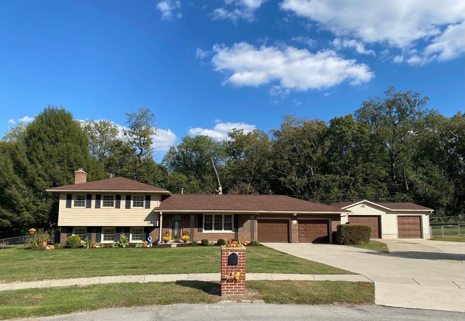 Property Photo: 4042 Longford Court KY 40516