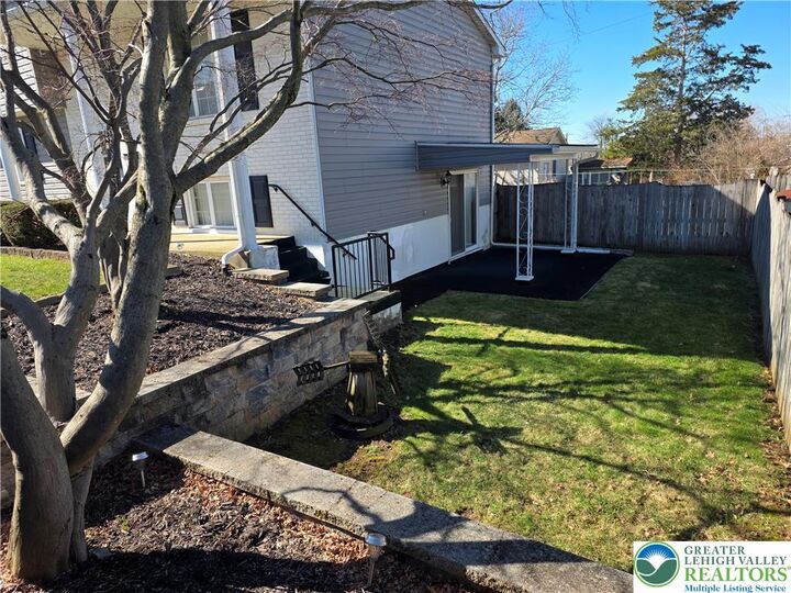 Property Photo:  1160 Siegfried Avenue  PA 18067 