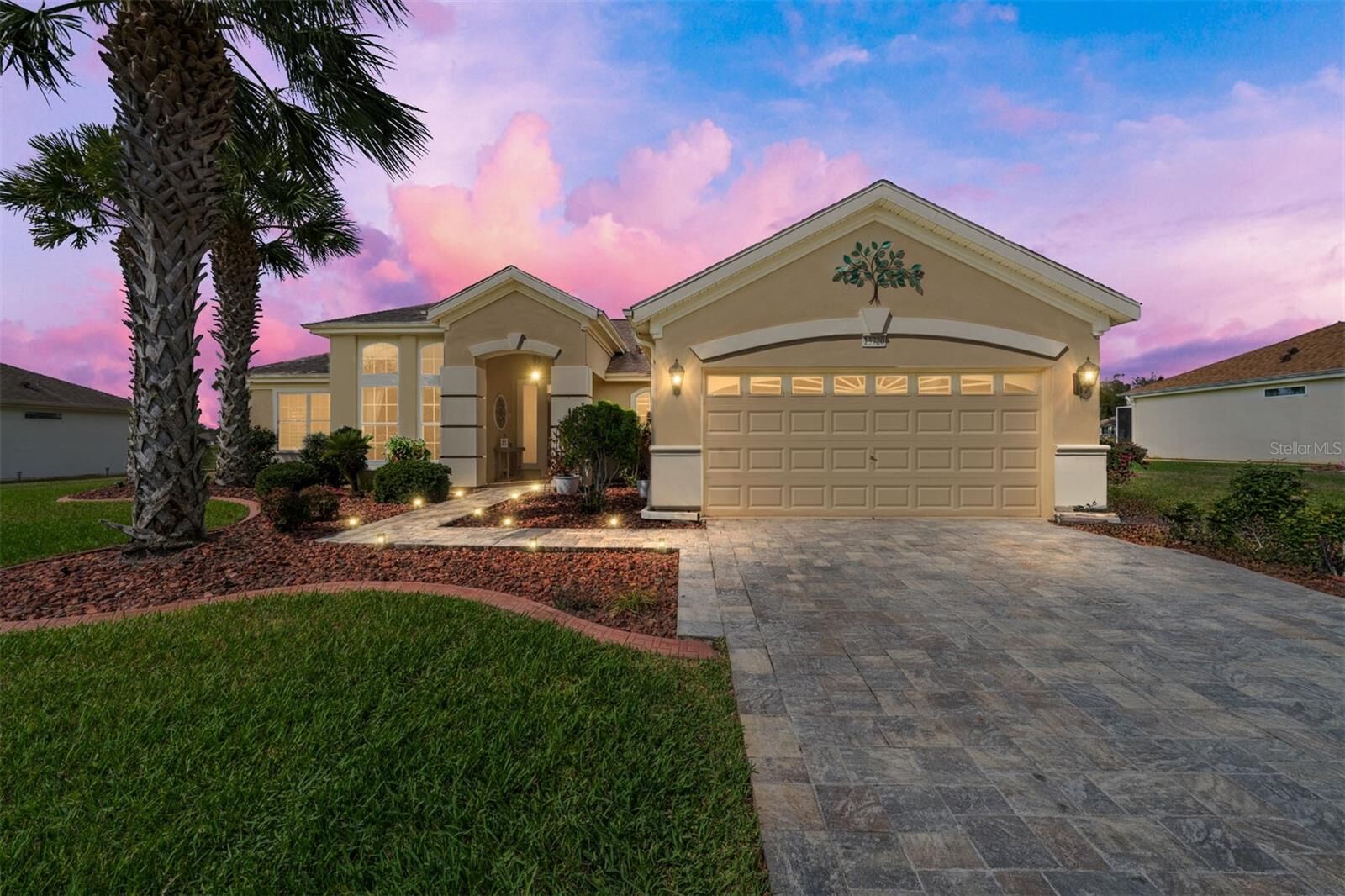 Property Photo: 13720 SE 97th Avenue FL 34491