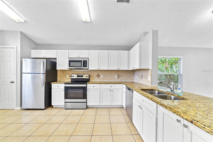 Property Photo: 4208 Boca Woods Drive FL 32826