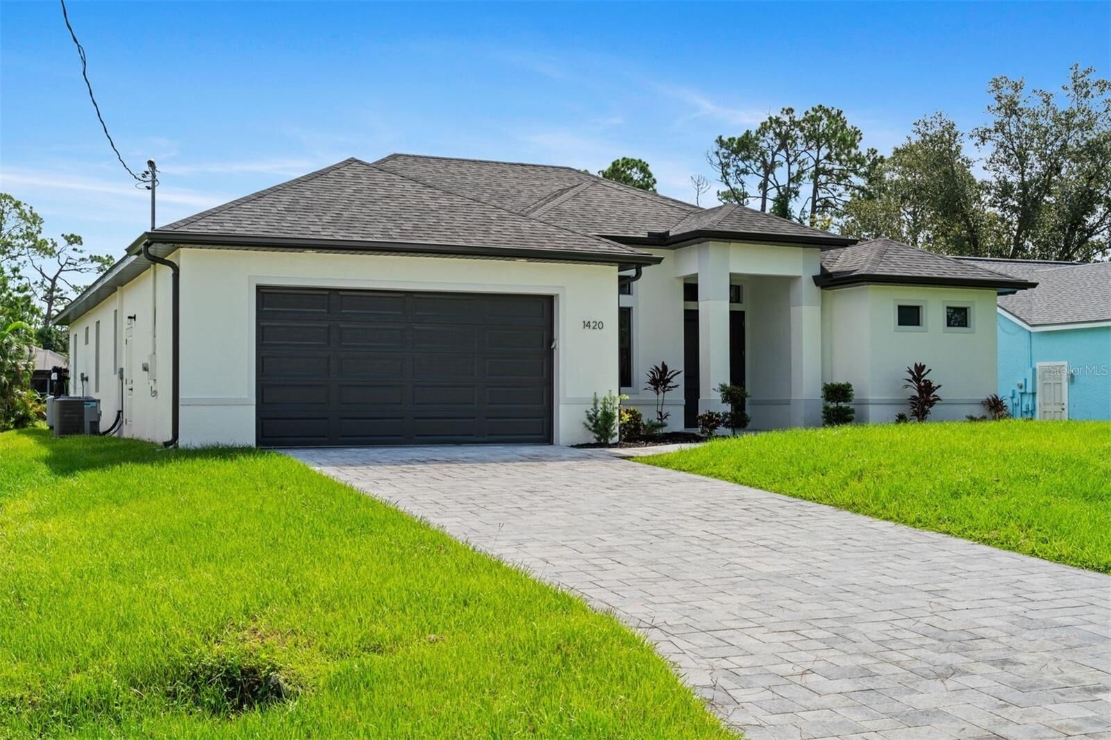Property Photo: 1420 Nucelli Road FL 34288