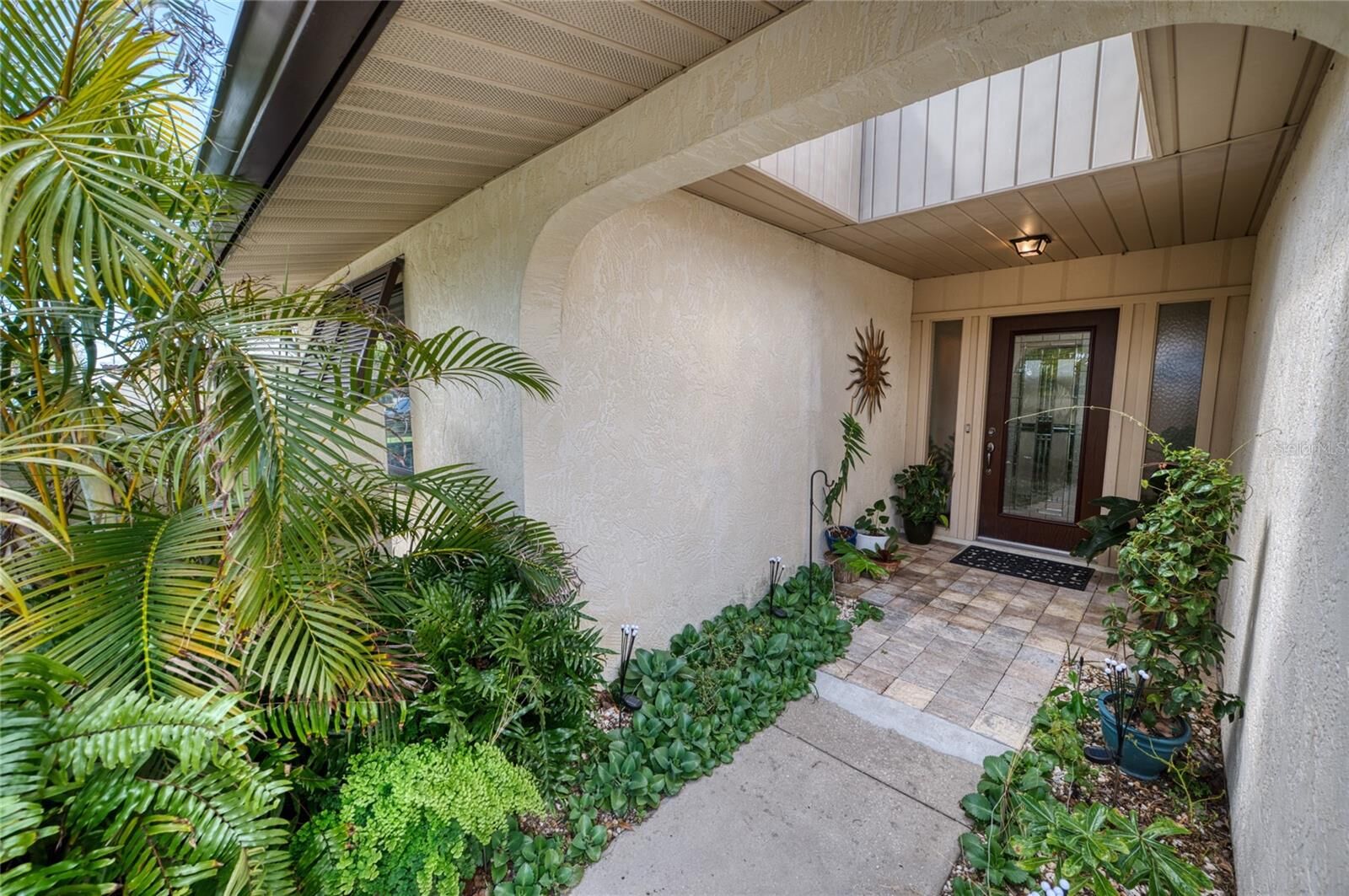 Property Photo:  76 Sandstone Circle  FL 34293 