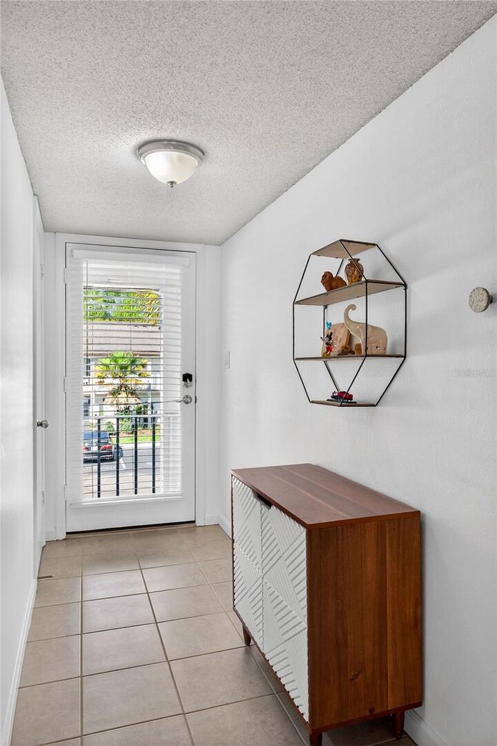 Property Photo:  3004 Plaza Terrace Drive 3004  FL 32803 