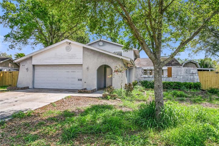 Property Photo:  6734 Twelve Oaks Boulevard  FL 33634 