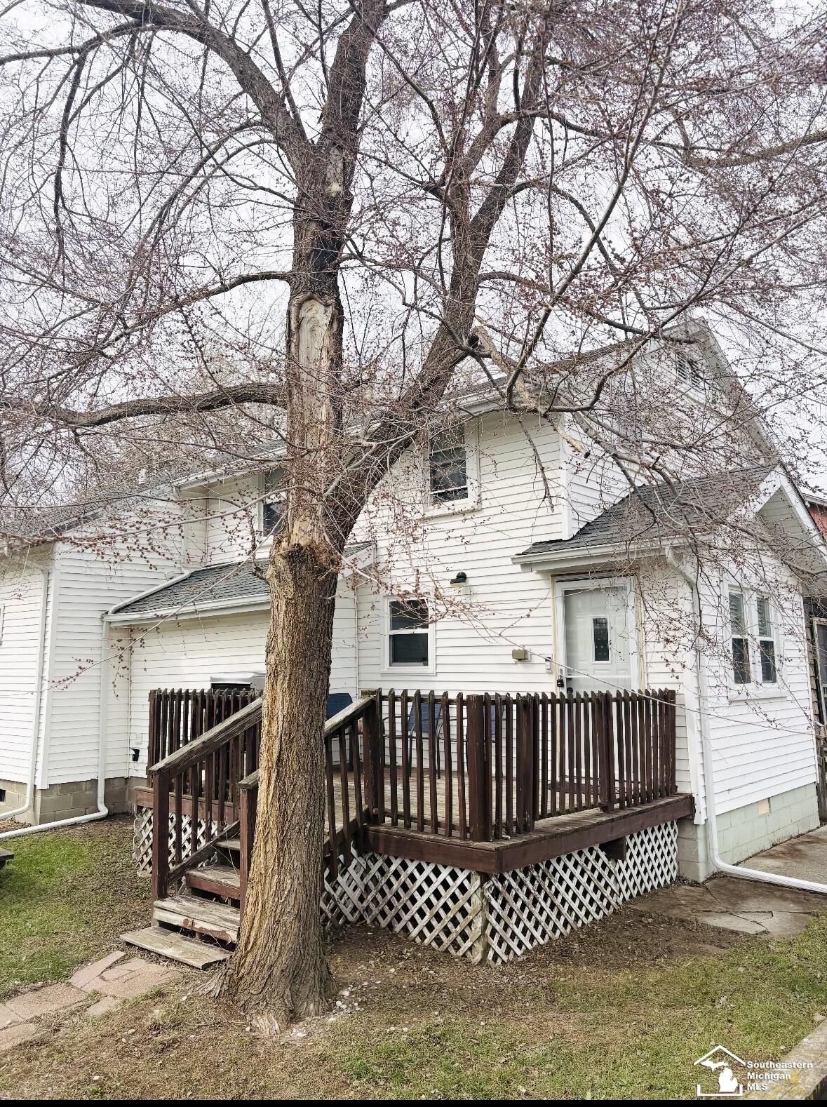 Property Photo:  4341 S 8th Street  MI 48157 