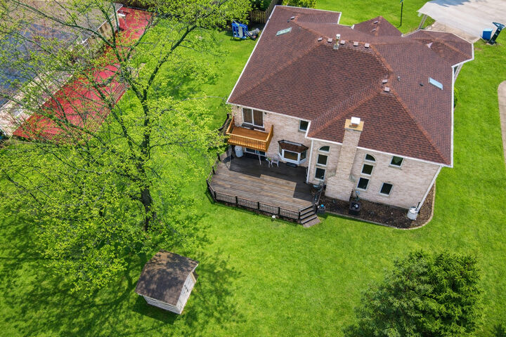 Property Photo:  1007 Wildwood Lane  IL 60056 