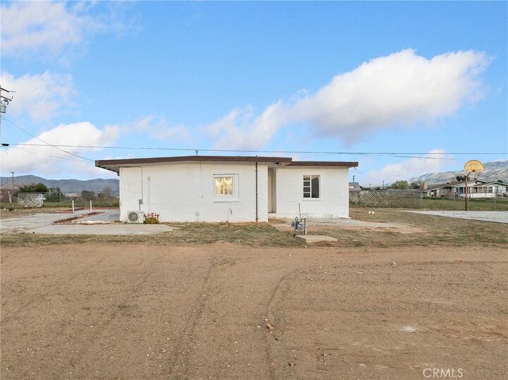 Property Photo: 21637 Del Oro CA 92308