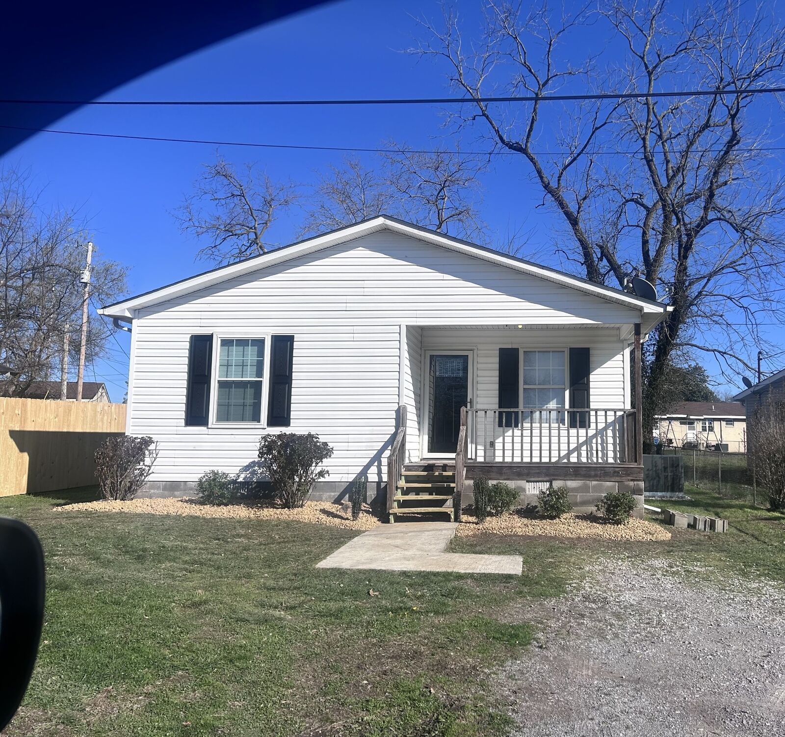 Property Photo: 611 Park Ave TN 37355