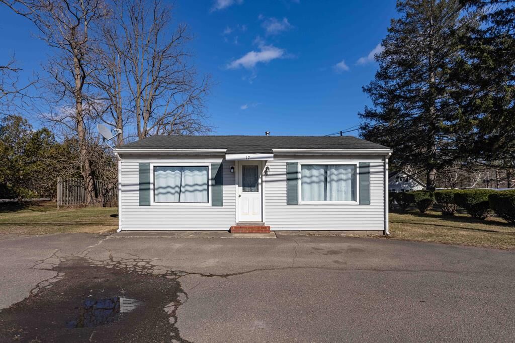 Property Photo:  17 Main St  PA 16929 