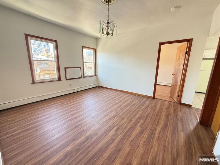 Property Photo:  102 Union Street 2A  NJ 07105 