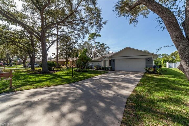 Property Photo:  19160 Cypress View Dr  FL 33967 
