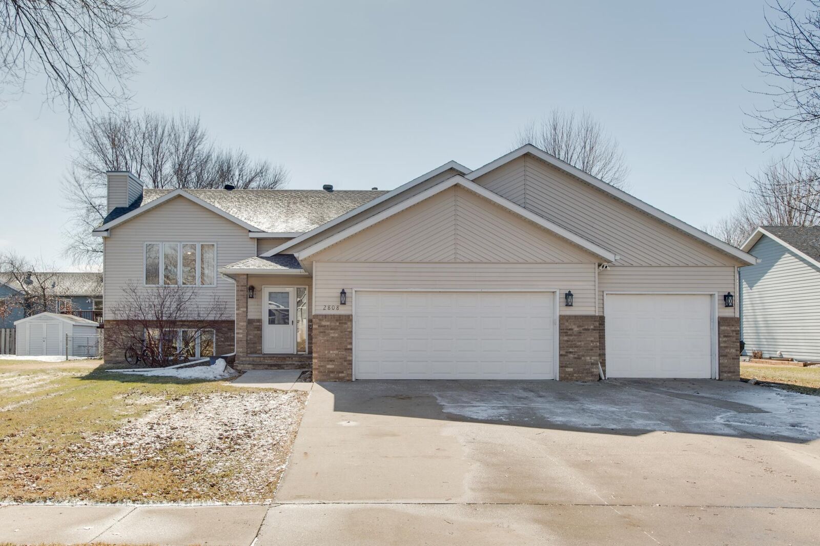 Property Photo:  2808 38th Avenue S  ND 58104 