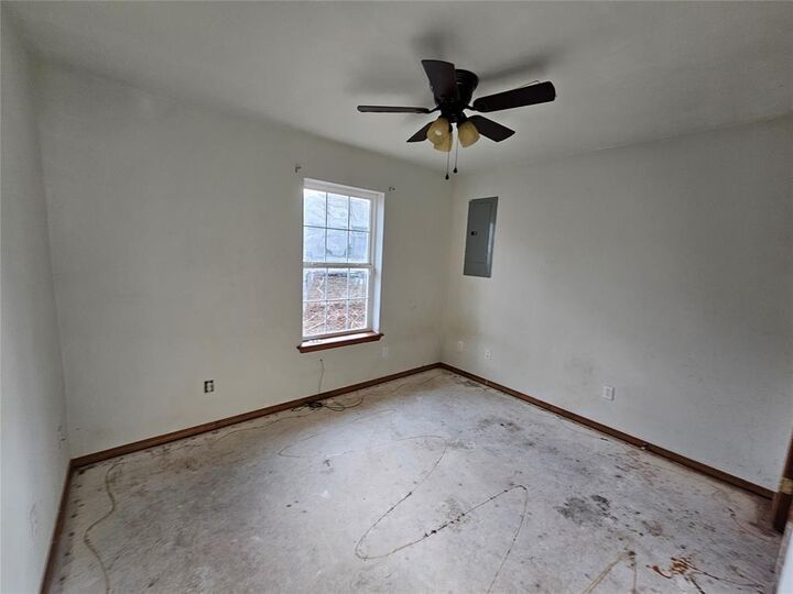 Property Photo: 416 E Washington Street OK 74873