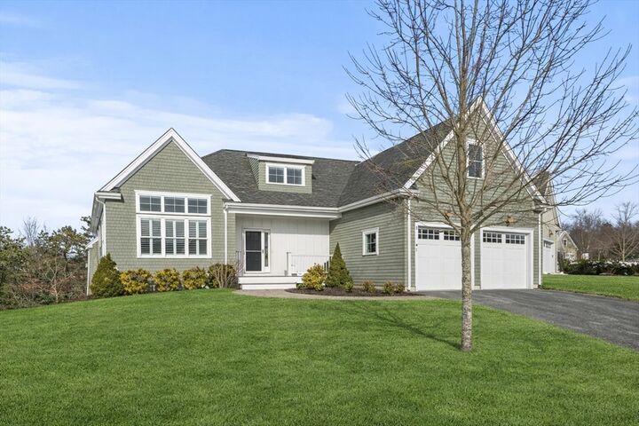 Property Photo: 5 Muirfield 5 MA 02360