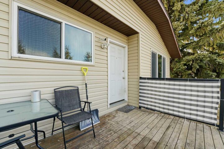 Photo de la propriété:  A & B, 15 Gibson Close A &Amp B  AB T4P 2Z3 