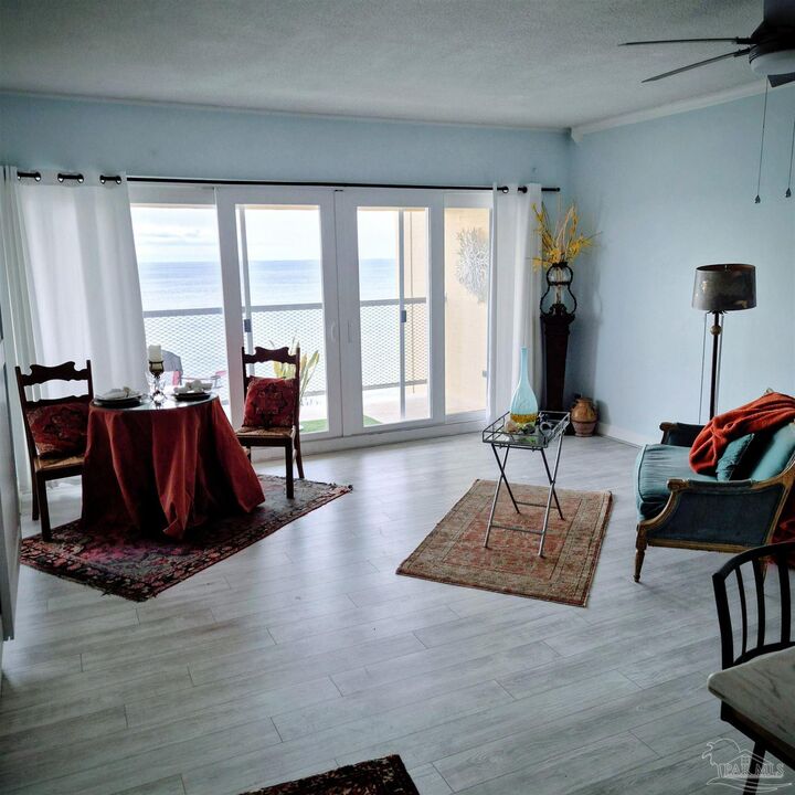 Property Photo:  825 Bayshore Dr 808  FL 32507 