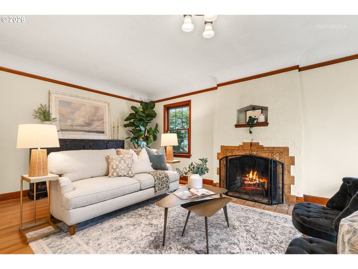 Property Photo: 1915 NE 56th Ave OR 97213