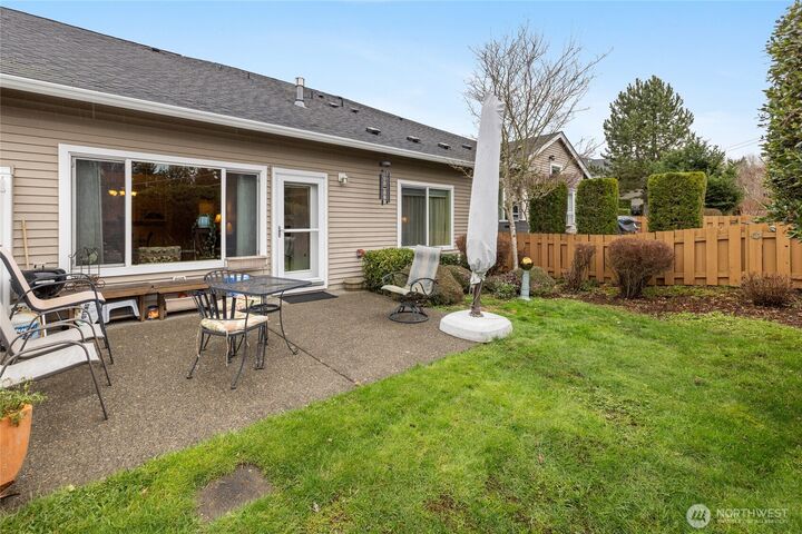 Property Photo: 906 72nd Street SE WA 98092