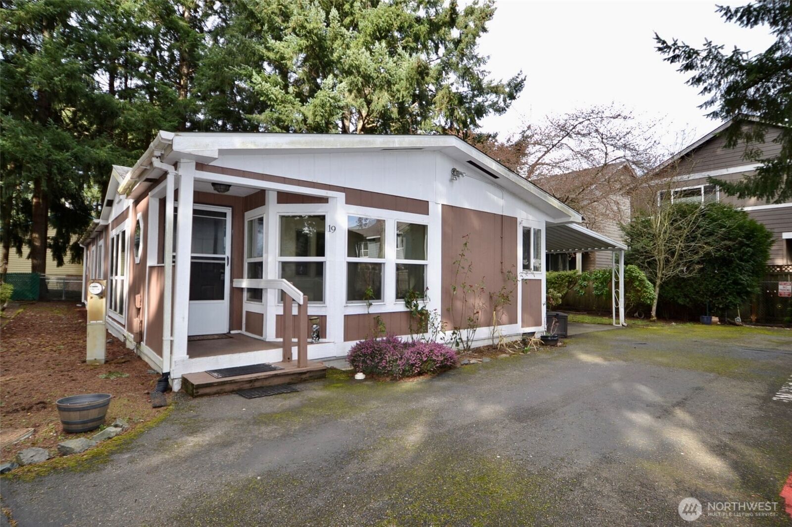 Property Photo: 5250 College Street SE 19 WA 98503