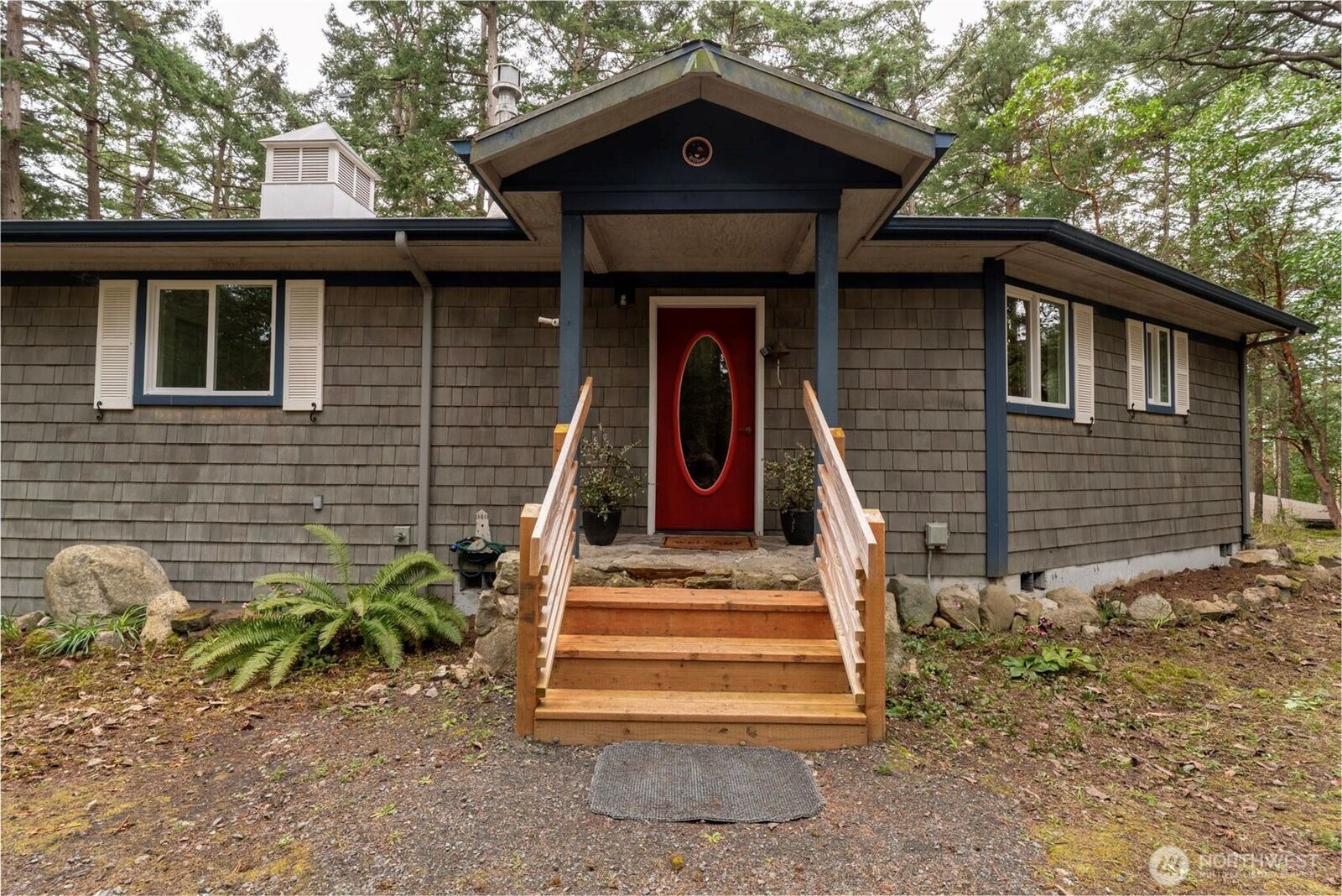 Property Photo:  523  Island Drive  WA 98250 