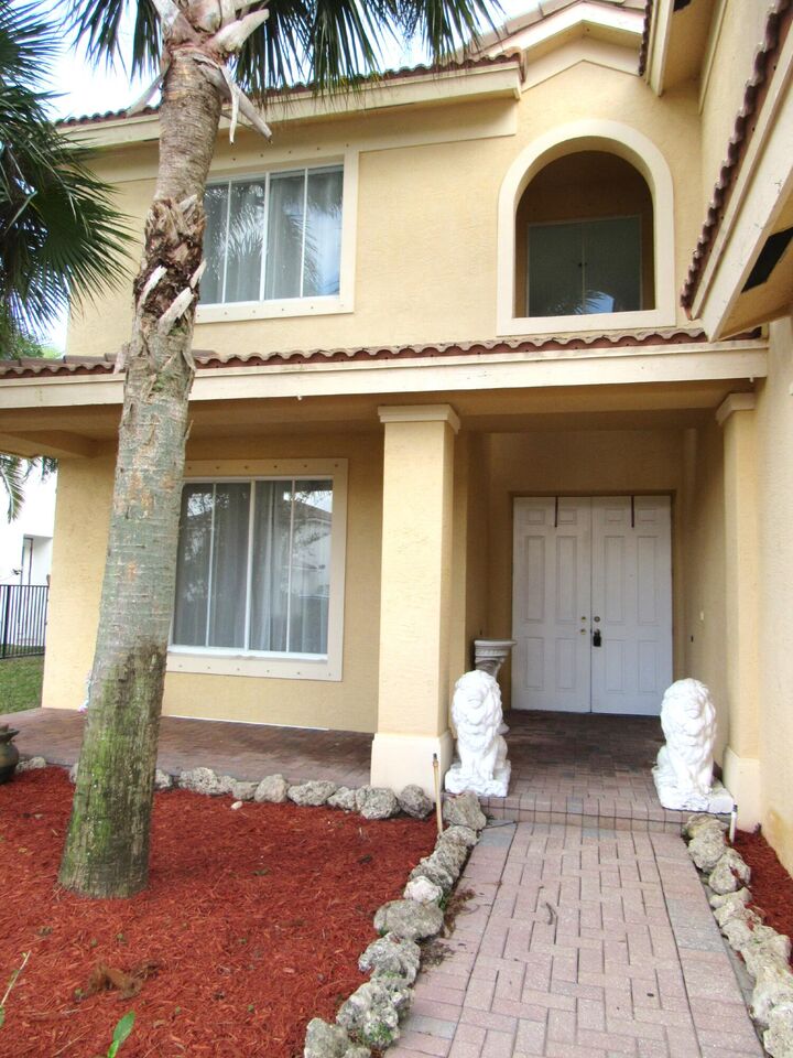 Property Photo:  158 Bella Vista Way  FL 33411 