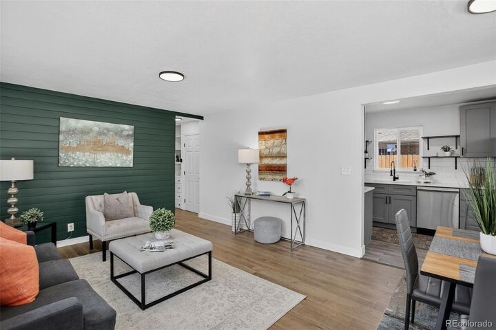 Property Photo:  5160 E 33rd Avenue  CO 80207 