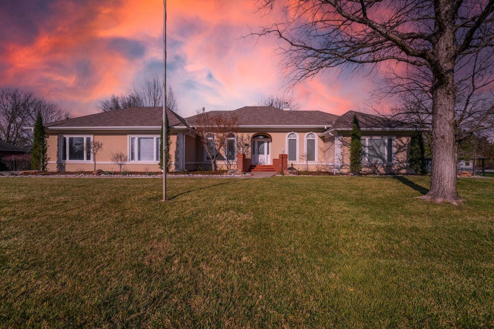 Property Photo:  1501 N Castle Rock  KS 67230 