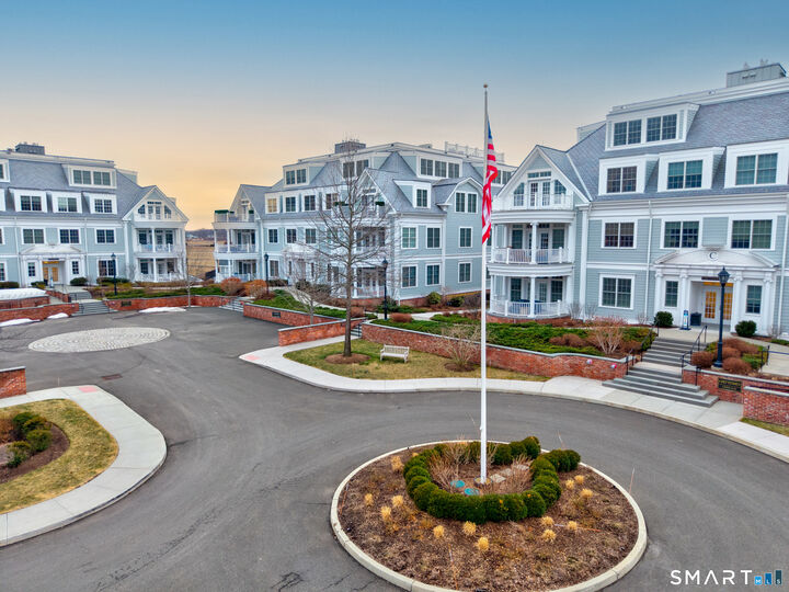 Property Photo:  66 High Street 38  CT 06437 