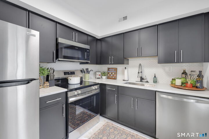 Property Photo:  62 Candlewood Drive 62  CT 06074 