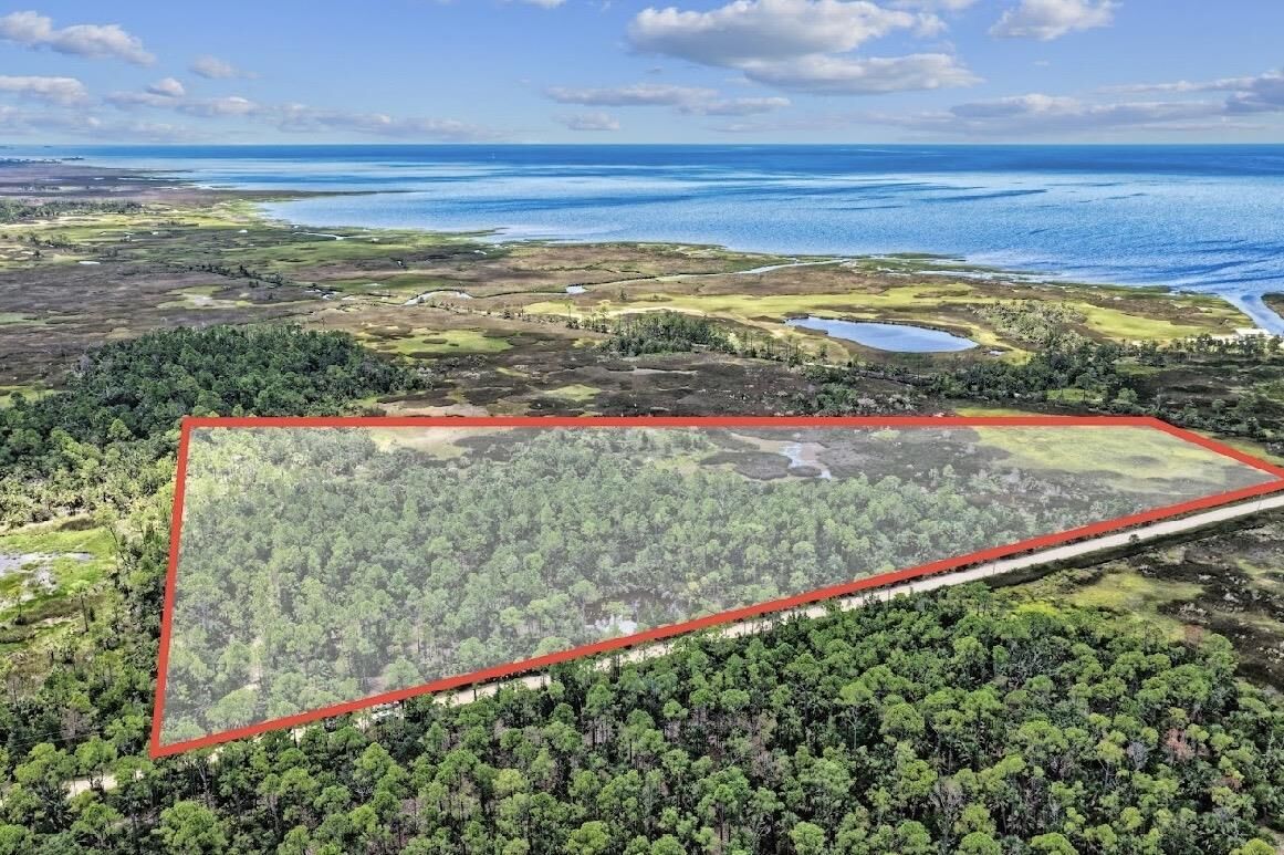 Property Photo: 4019 Yates Creek Road FL 32348