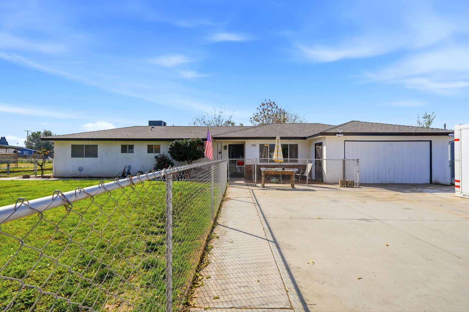 Property Photo: 19091 Ave 150 CA 93257