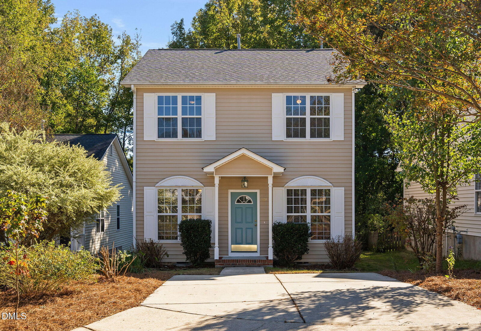 Property Photo:  318 Glaston Court  NC 27502 