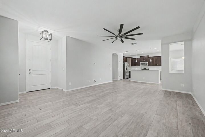 Property Photo:  1347 W Spine Tree Avenue  AZ 85140 