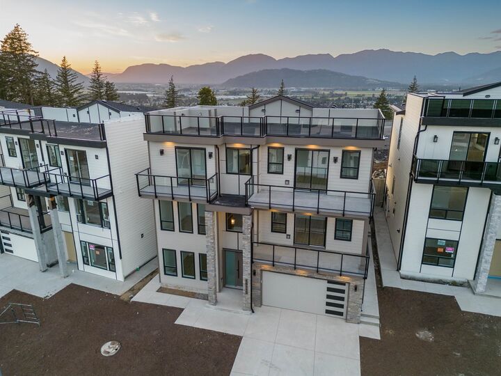 Property Photo: 46113 Crestview Drive BC V2R 6G4