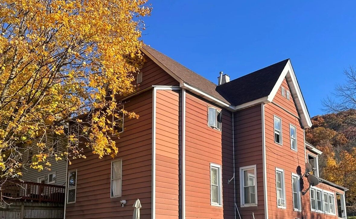 Property Photo:  27 Evans Street 1F  NY 13903 