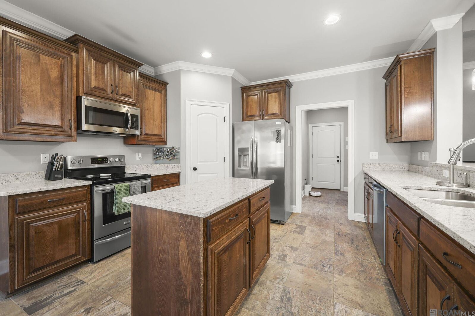Property Photo:  18241 Old Trail Dr  LA 70769 