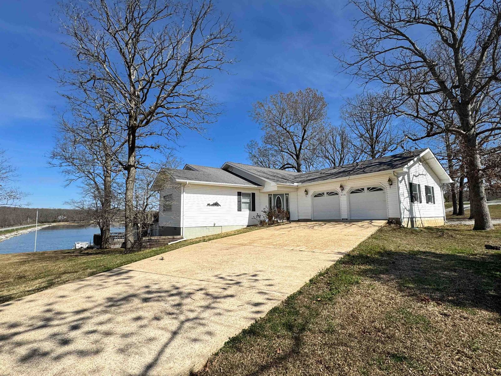 Property Photo:  408 S Shore Dr  AR 72512 